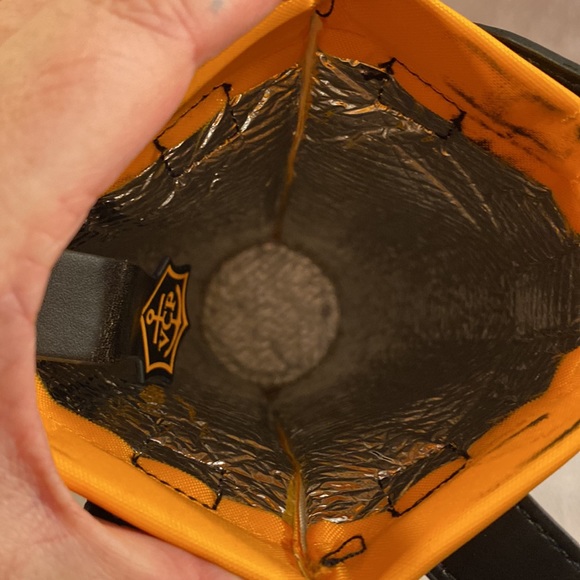 Veuve Clicquot Ponsardin champagne carrying bag with insulation - Picture 3 of 3